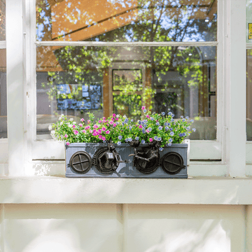 A Little Gift of Love (Bronze Sculpture)