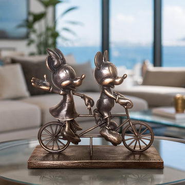 Mickey and Minnie Go Around the World with Love (Bronze Sculpture, Miniature Collection)