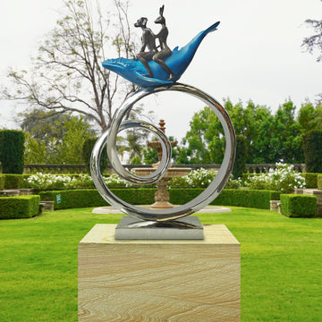 Round and Round Whale