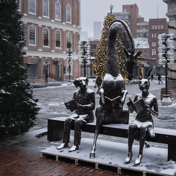 The Reading bench (Bronze Sculpture)