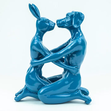 They were the best kissers (Small Resin Sculpture)