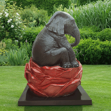 The Elephant Was in Big Bloom