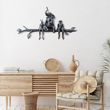 A Little Surprise Friendship (Bronze Sculpture)