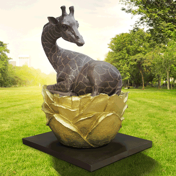 The Giraffe Was in Big Bloom