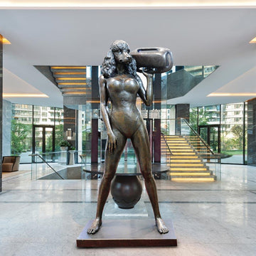 The Celebrity Animal - Pamela Poodle Anderson (Bronze Sculpture)