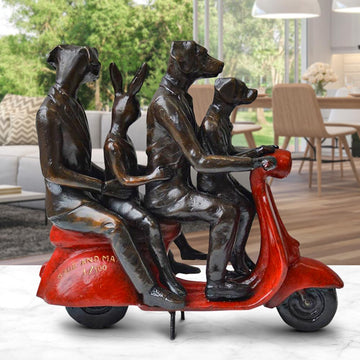 The loving family vespa riders (Bronze Sculpture, Miniature Collection)