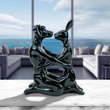 They were the best kissers (Small Resin Sculpture)