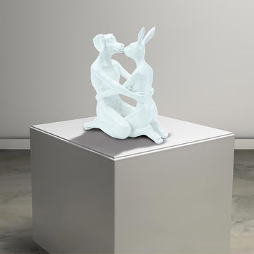 They were the best kissers (Small Resin Sculpture)