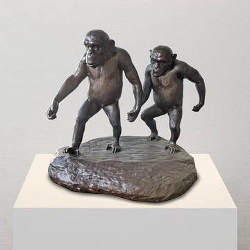 Chimp Friendship (Medium Bronze)