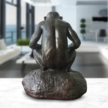 Chimp Hooting (Medium Bronze)