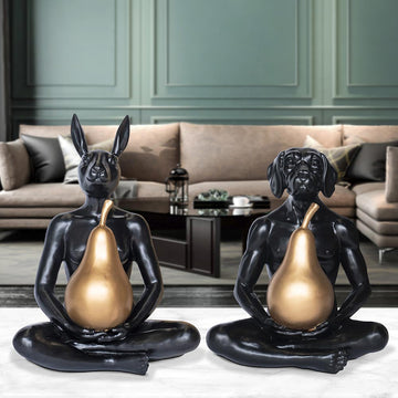 He held the golden pear (Resin Sculpture)