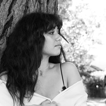 They loved zig-zagging all over the world (Pendant)