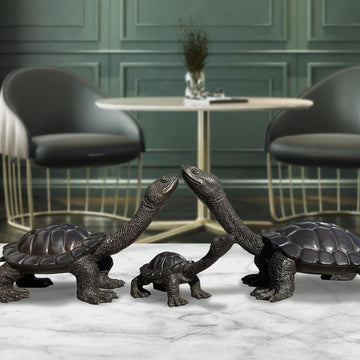 Long Neck Turtles Family (Bronze Sculpture)