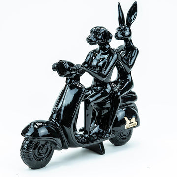 Happy mini vespa riders (Resin Sculpture)