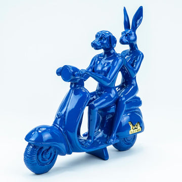 Happy mini vespa riders (Resin Sculpture)