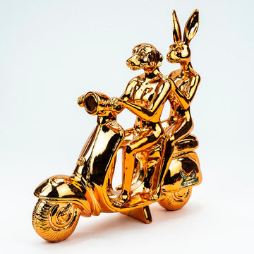 Happy mini vespa riders (Resin Sculpture)