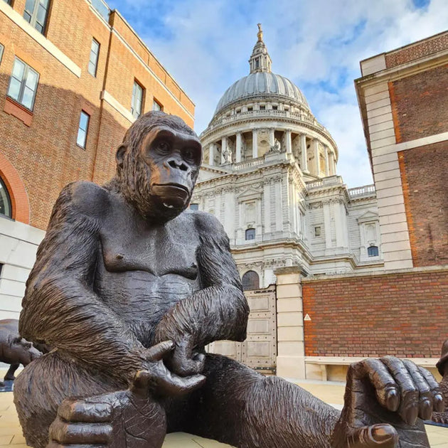 Bronze baby animals filling a corner of Paternoster Square – Gillie and ...