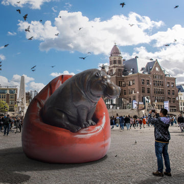 Hippo loves Big Beanbags (Bronze Sculpture)