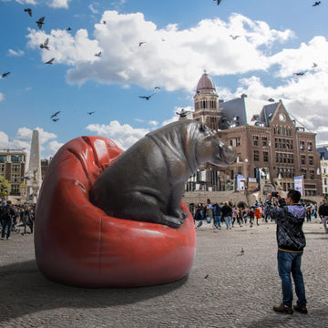 Hippo loves Big Beanbags (Bronze Sculpture)