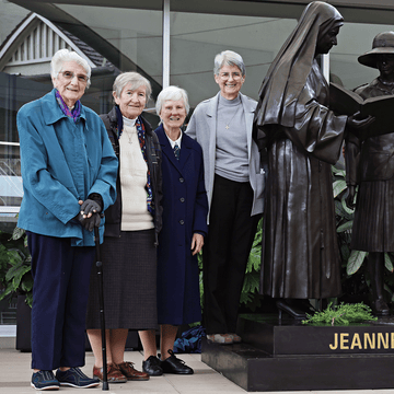 Guiding the Way (Bronze Sculpture)