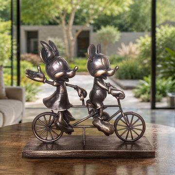 Mickey and Minnie Go Around the World with Love (Bronze Sculpture, Miniature Collection)