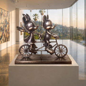 Mickey and Minnie Go Around the World with Love (Bronze Sculpture, Miniature Collection)