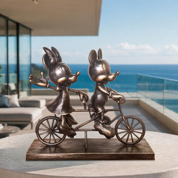 Mickey and Minnie Go Around the World with Love (Bronze Sculpture, Miniature Collection)
