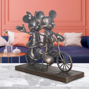 Mickey and Minnie Go Around the World with Love (Bronze Sculpture, Miniature Collection)