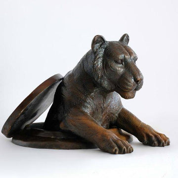 Come out now, Tiger (Bronze Sculpture, Medium)