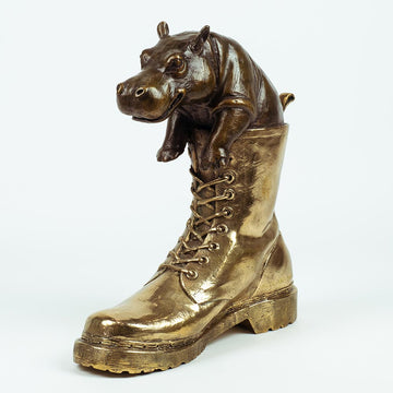 Walk with the baby hippo (Bronze Sculpture, Small)