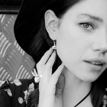 She thought they were the perfect fit (Ring)