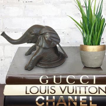 Elephant comes out into a better tomorrow (Bronze Sculpture, Pocket Size)
