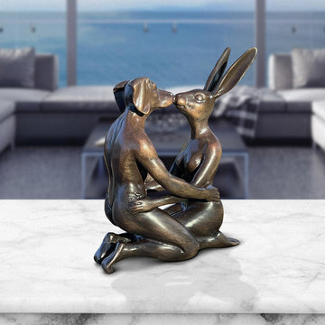 The kiss that made the world stand still (Bronze Sculpture, Pocket Size)
