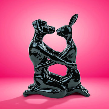 They were the best kissers (Small Resin Sculpture)