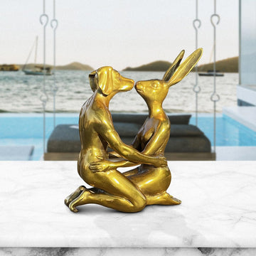 The kiss that made the world stand still (Bronze Sculpture, Pocket Size)