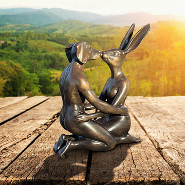 The kiss that made the world stand still (Bronze Sculpture, Pocket Size)