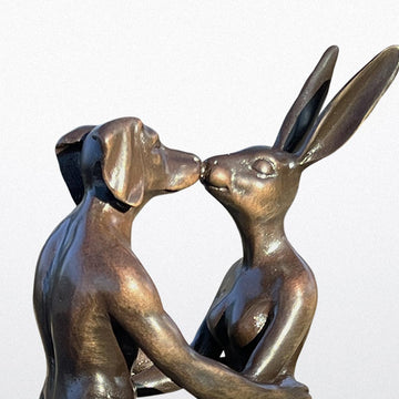 The kiss that made the world stand still (Bronze Sculpture, Pocket Size)