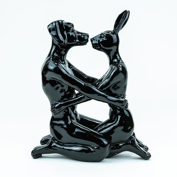 They were the best kissers (Small Resin Sculpture)