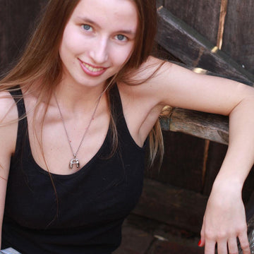 They knew it was love at first sight (Pendant)