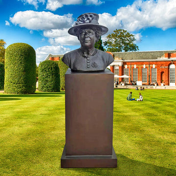 Queen Elizabeth Shines (Bronze Sculpture)