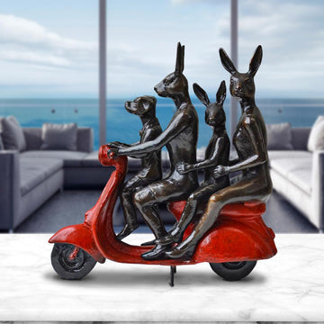 A family with So Much Pride (Bronze Sculpture, Miniature Collection)