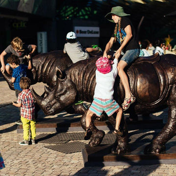 Run for your lives (Bronze Sculpture)