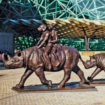 Run for your lives (Bronze Sculpture)